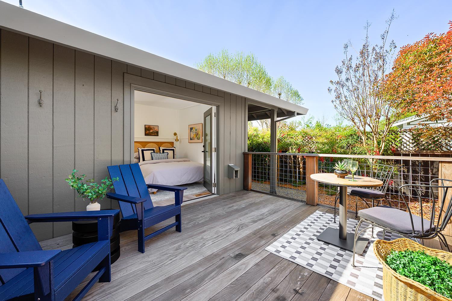 Detail Gallery Image 43 of 51 For 435 University St, Healdsburg,  CA 95448 - 4 Beds | 4 Baths