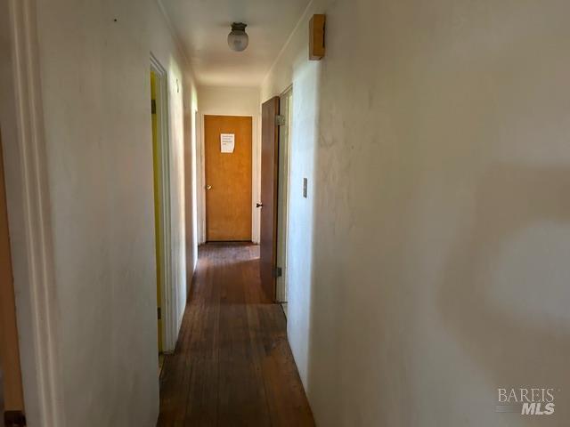 Detail Gallery Image 10 of 23 For 101 Arlington Dr, Petaluma,  CA 94952 - 3 Beds | 2 Baths