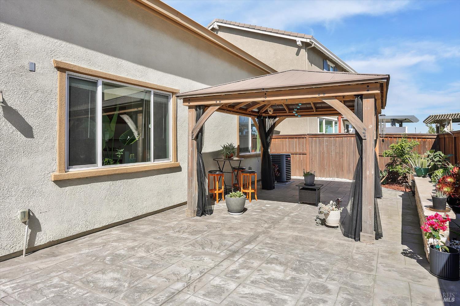 Detail Gallery Image 30 of 41 For 1417 Spur Ln, Fairfield,  CA 94533 - 4 Beds | 3 Baths