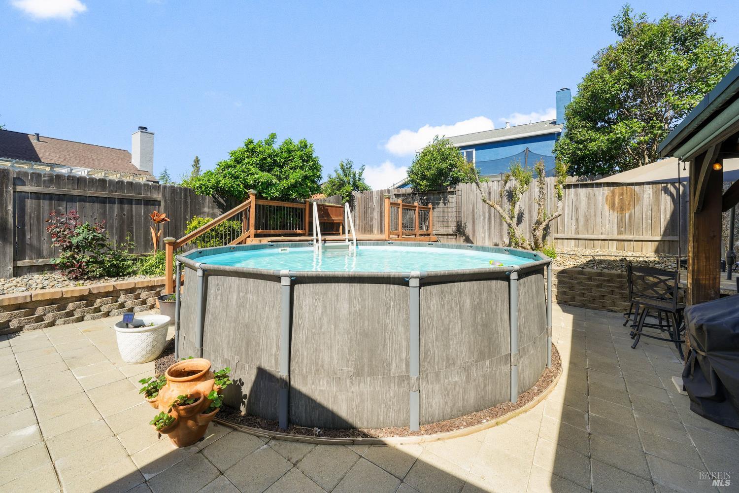 Detail Gallery Image 35 of 39 For 384 Dublin Way, Vacaville,  CA 95688 - 3 Beds | 2/1 Baths