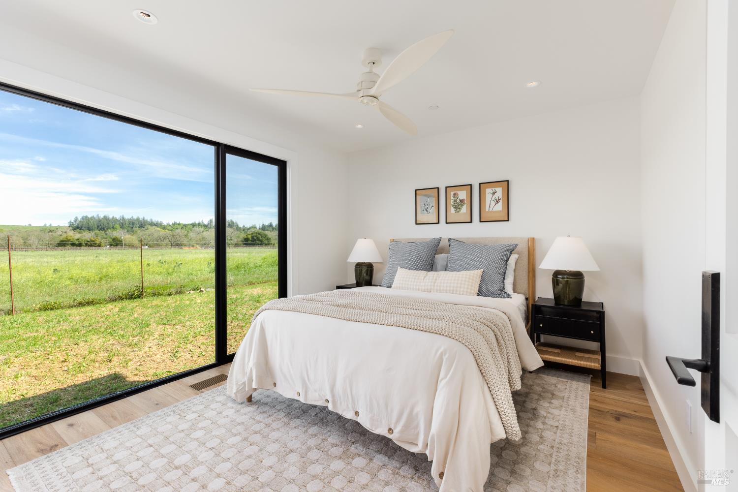 Detail Gallery Image 29 of 47 For 2998 W Dry Creek Rd, Healdsburg,  CA 95448 - 3 Beds | 3 Baths