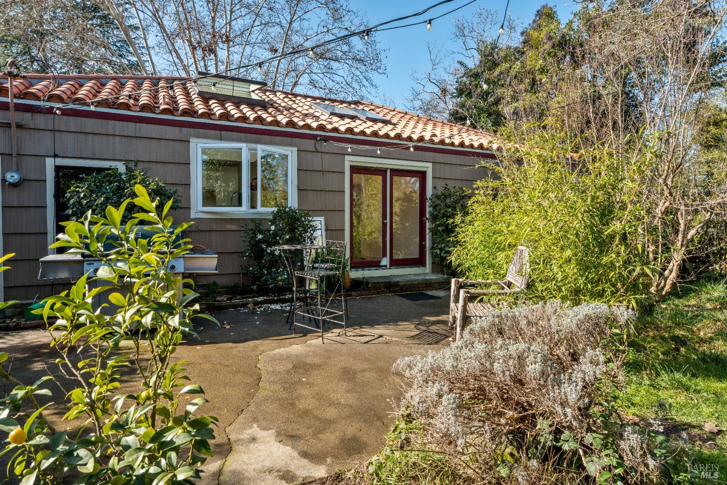 Detail Gallery Image 14 of 17 For 106 Gardens Ave, Ukiah,  CA 95482 - 2 Beds | 1 Baths