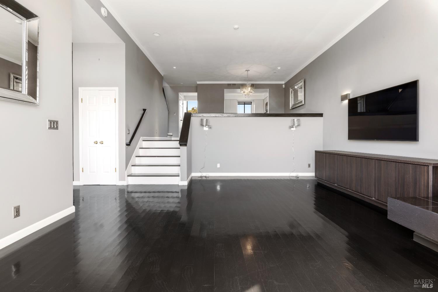 Detail Gallery Image 35 of 46 For 846 Olima St, Sausalito,  CA 94965 - 2 Beds | 2/1 Baths