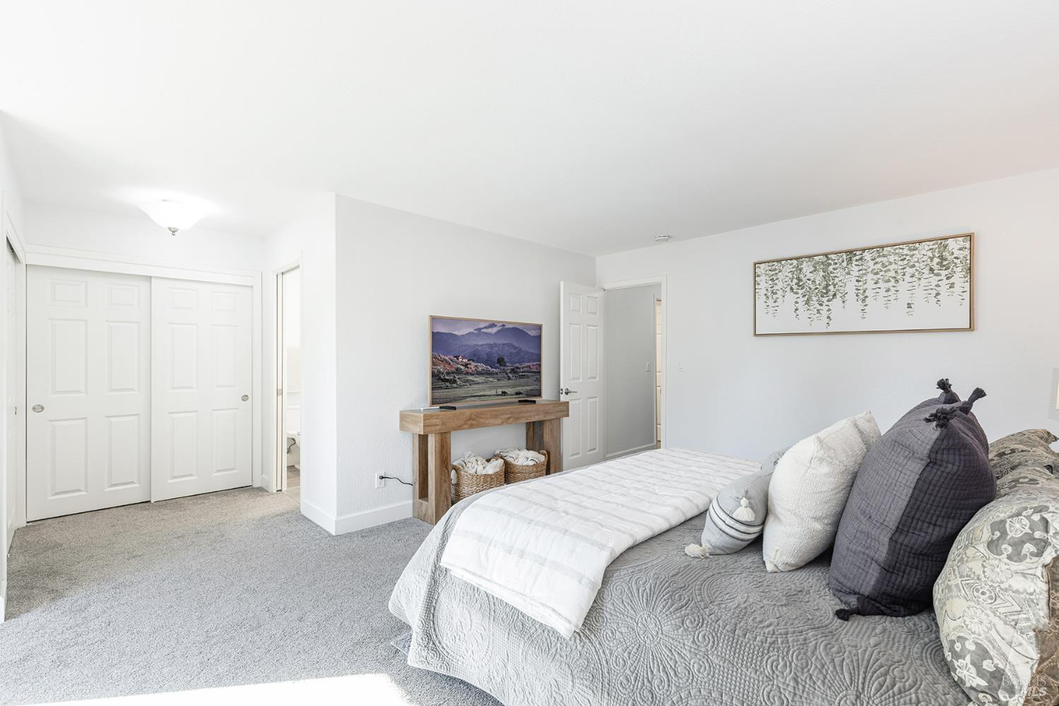 Detail Gallery Image 25 of 46 For 19 Inverness Dr, Napa,  CA 94558 - 3 Beds | 2/1 Baths