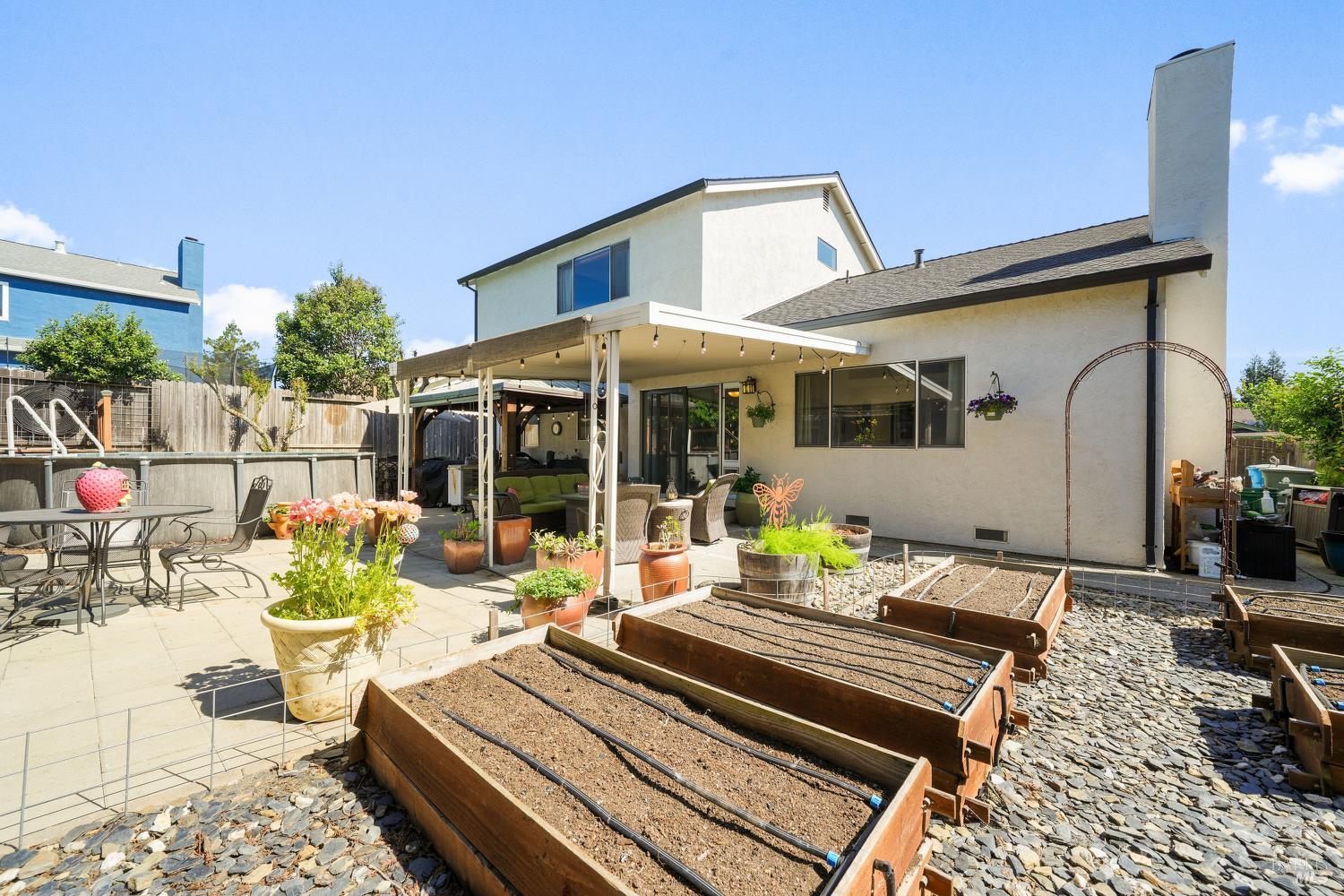 Detail Gallery Image 34 of 39 For 384 Dublin Way, Vacaville,  CA 95688 - 3 Beds | 2/1 Baths