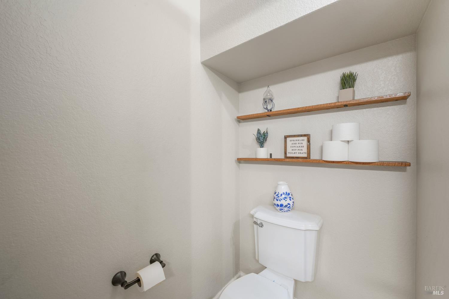 Detail Gallery Image 31 of 39 For 384 Dublin Way, Vacaville,  CA 95688 - 3 Beds | 2/1 Baths