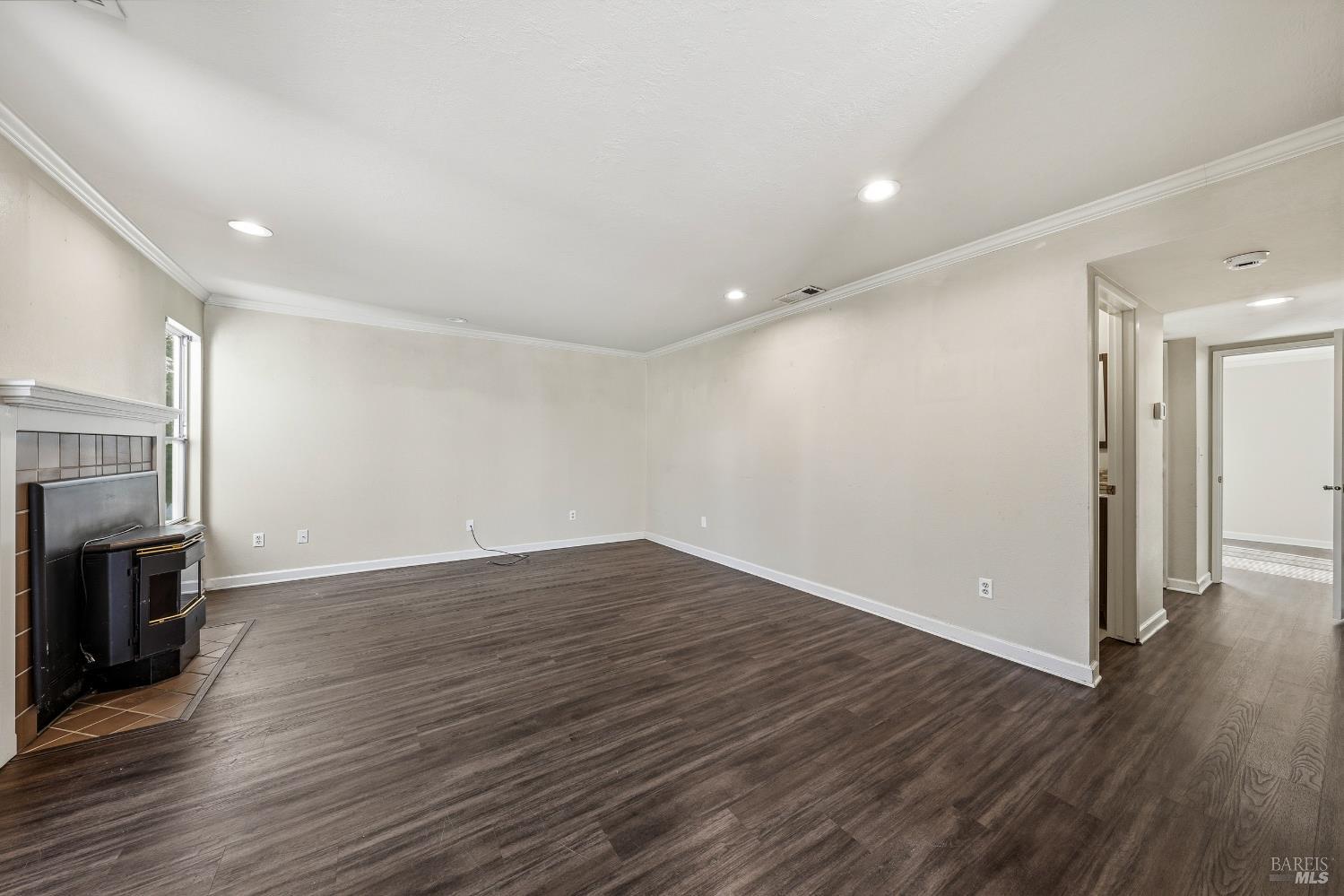 Detail Gallery Image 10 of 48 For 101 Marina Dr, Lakeport,  CA 95453 - 2 Beds | 1/1 Baths