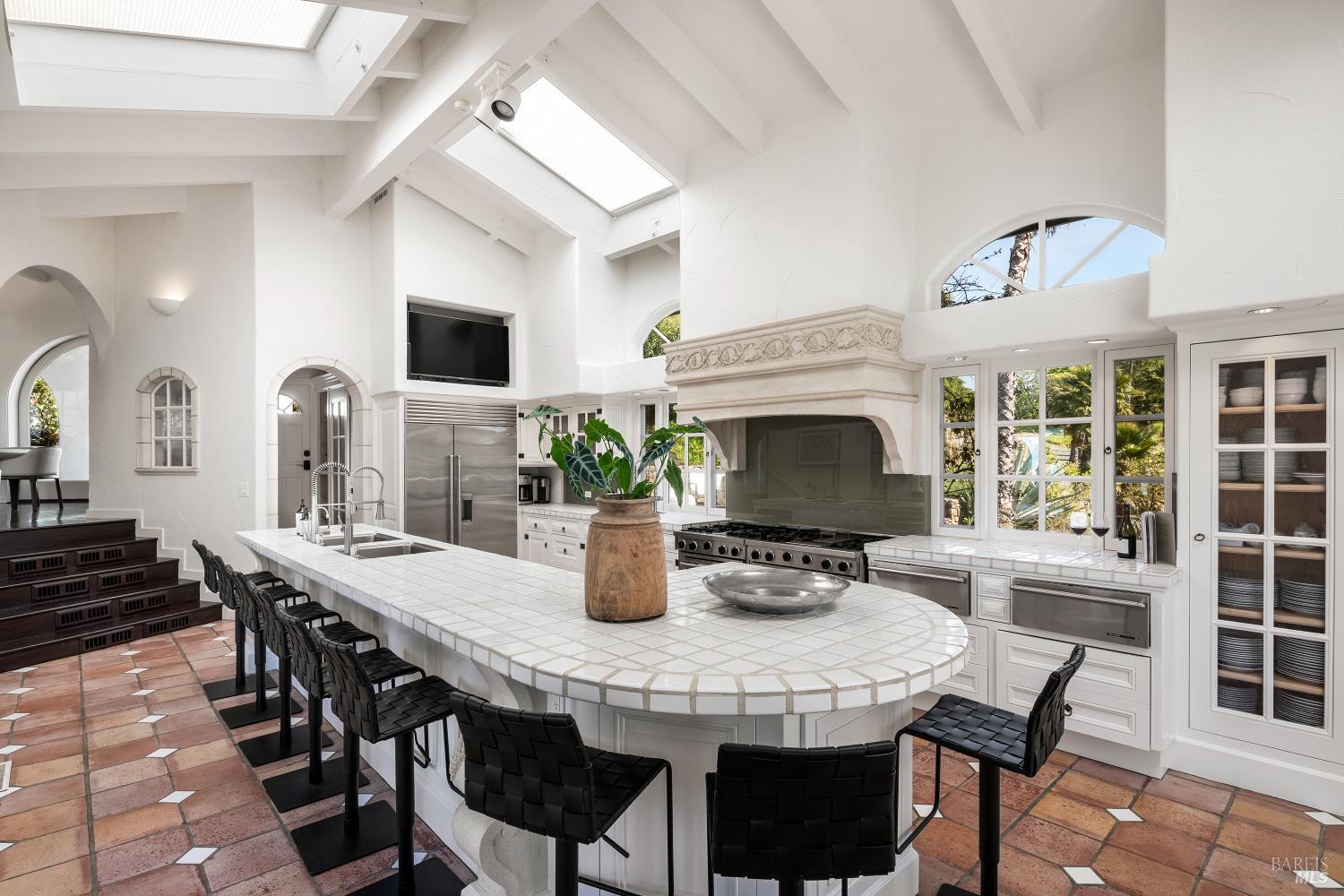 Detail Gallery Image 14 of 56 For 4377 Warm Springs Rd, Glen Ellen,  CA 95442 - 4 Beds | 8/2 Baths