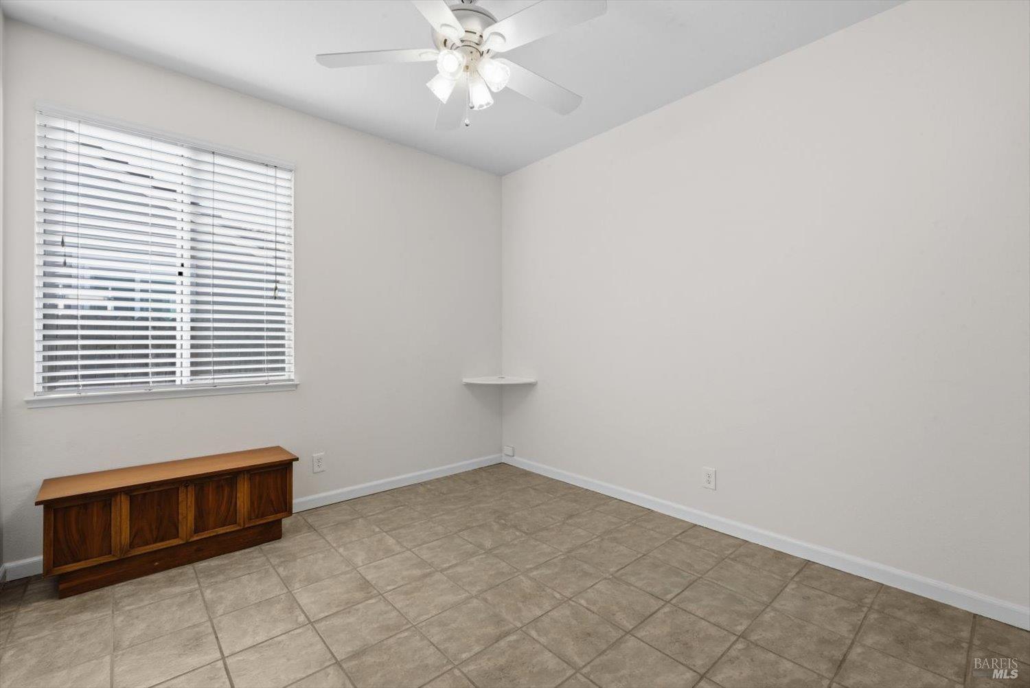 Detail Gallery Image 47 of 87 For 207 Laurelwood Way, Vacaville,  CA 95687 - 3 Beds | 2 Baths