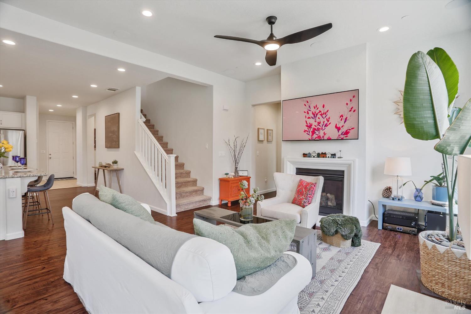 Detail Gallery Image 14 of 41 For 1417 Spur Ln, Fairfield,  CA 94533 - 4 Beds | 3 Baths