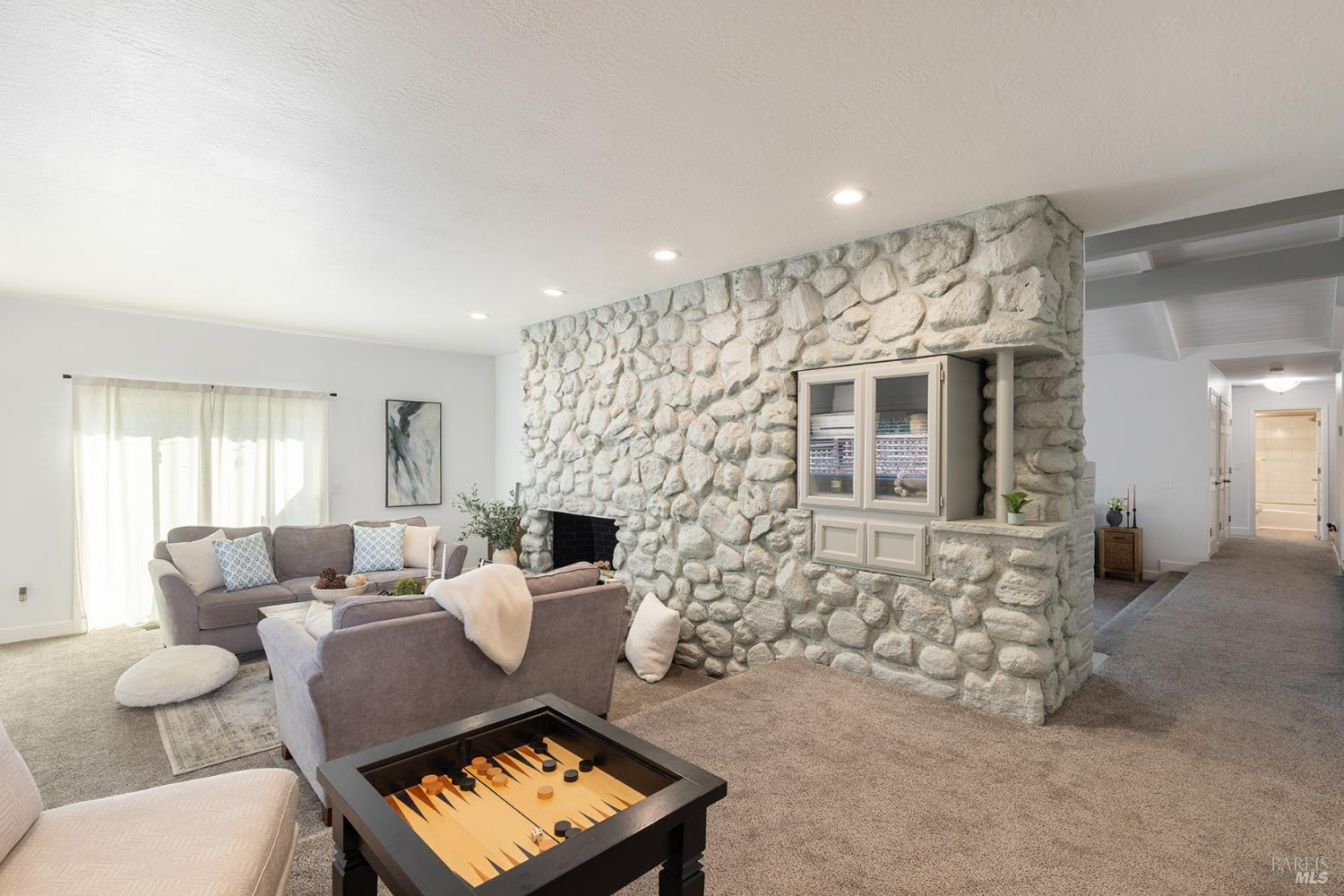 Detail Gallery Image 14 of 46 For 19 Inverness Dr, Napa,  CA 94558 - 3 Beds | 2/1 Baths