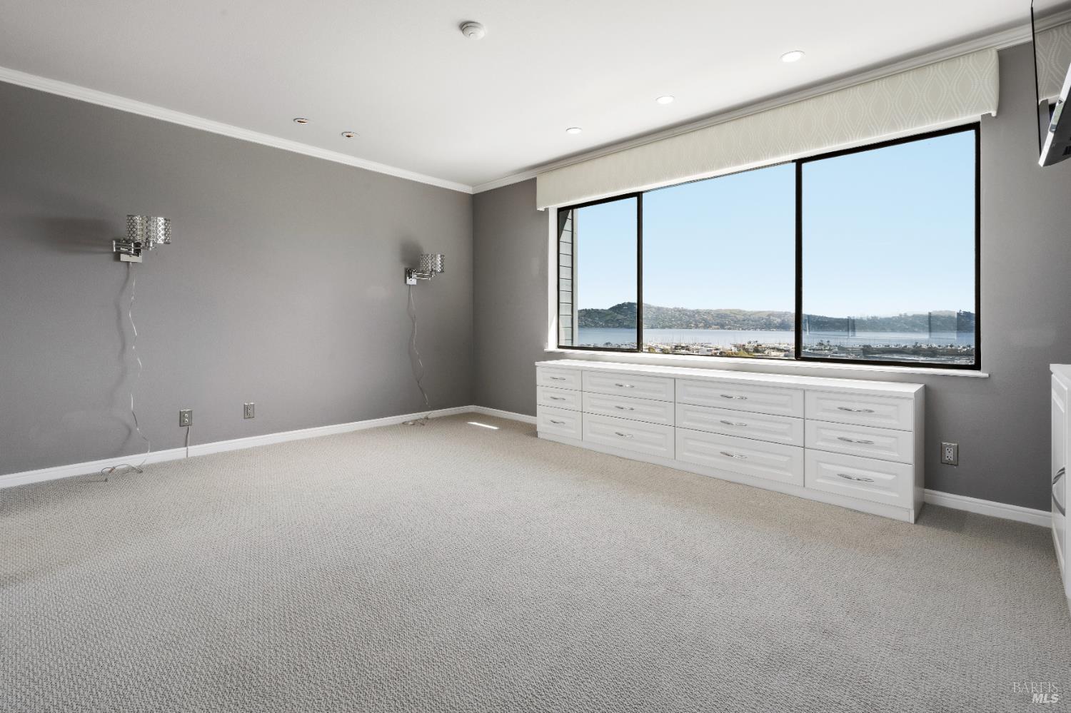 Detail Gallery Image 38 of 46 For 846 Olima St, Sausalito,  CA 94965 - 2 Beds | 2/1 Baths