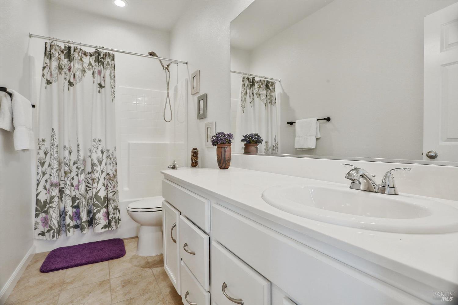 Detail Gallery Image 21 of 41 For 1417 Spur Ln, Fairfield,  CA 94533 - 4 Beds | 3 Baths