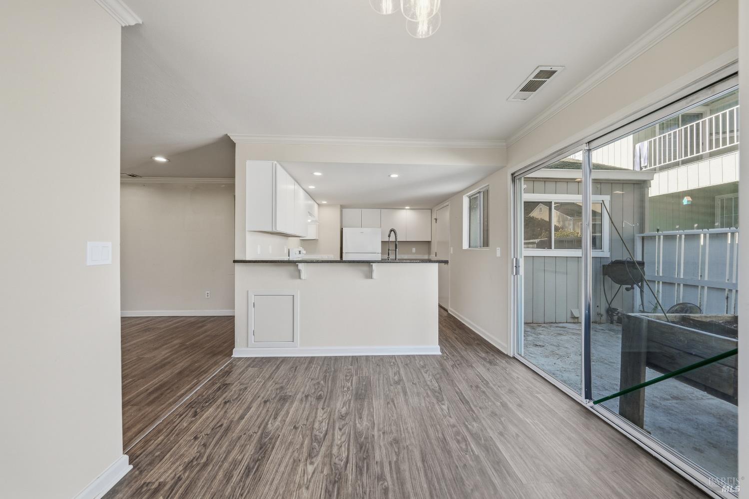 Detail Gallery Image 16 of 48 For 101 Marina Dr, Lakeport,  CA 95453 - 2 Beds | 1/1 Baths