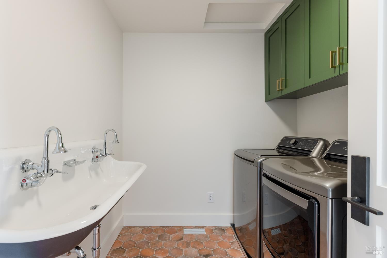 Detail Gallery Image 35 of 47 For 2998 W Dry Creek Rd, Healdsburg,  CA 95448 - 3 Beds | 3 Baths