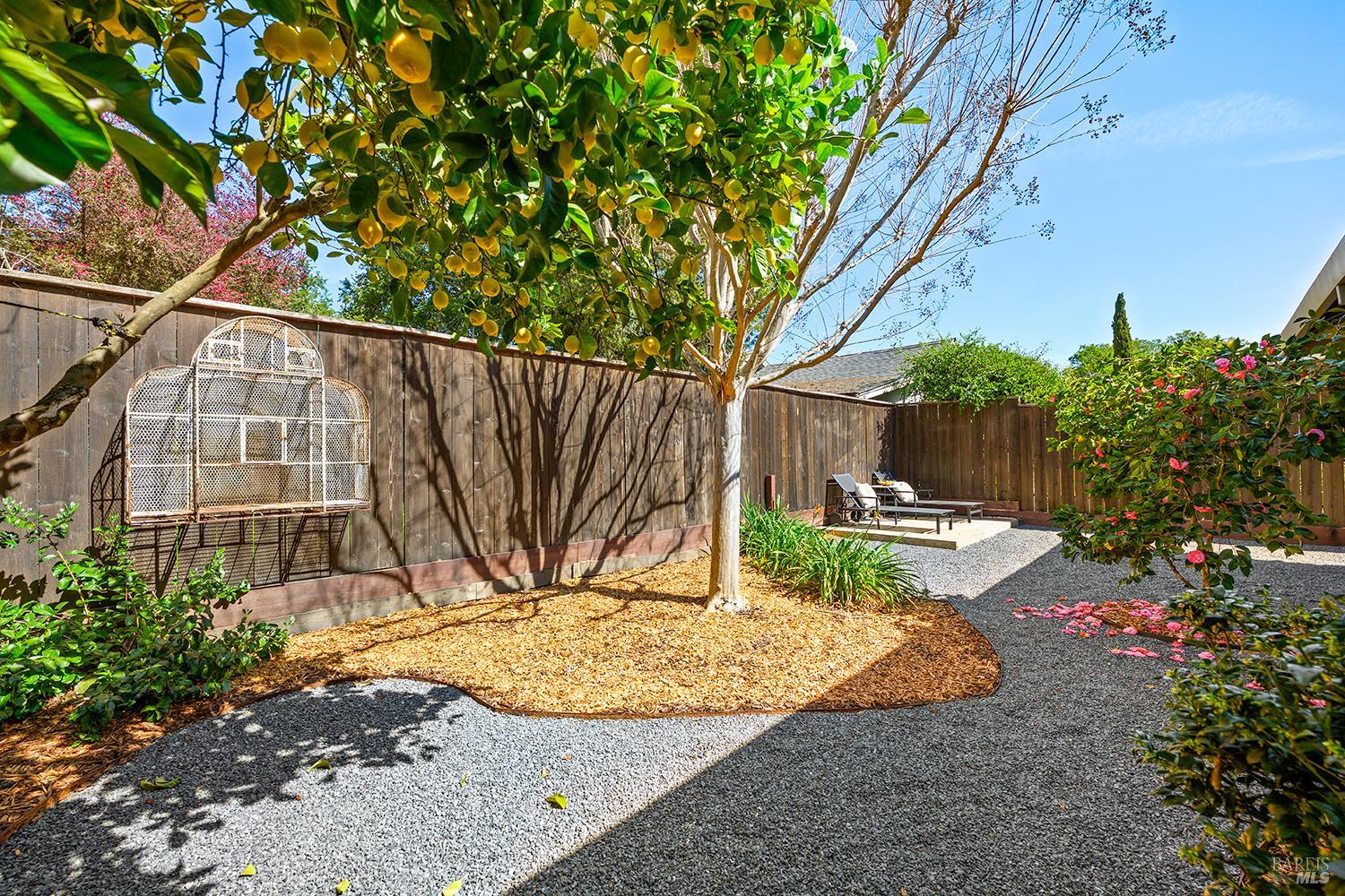 Detail Gallery Image 50 of 51 For 435 University St, Healdsburg,  CA 95448 - 4 Beds | 4 Baths