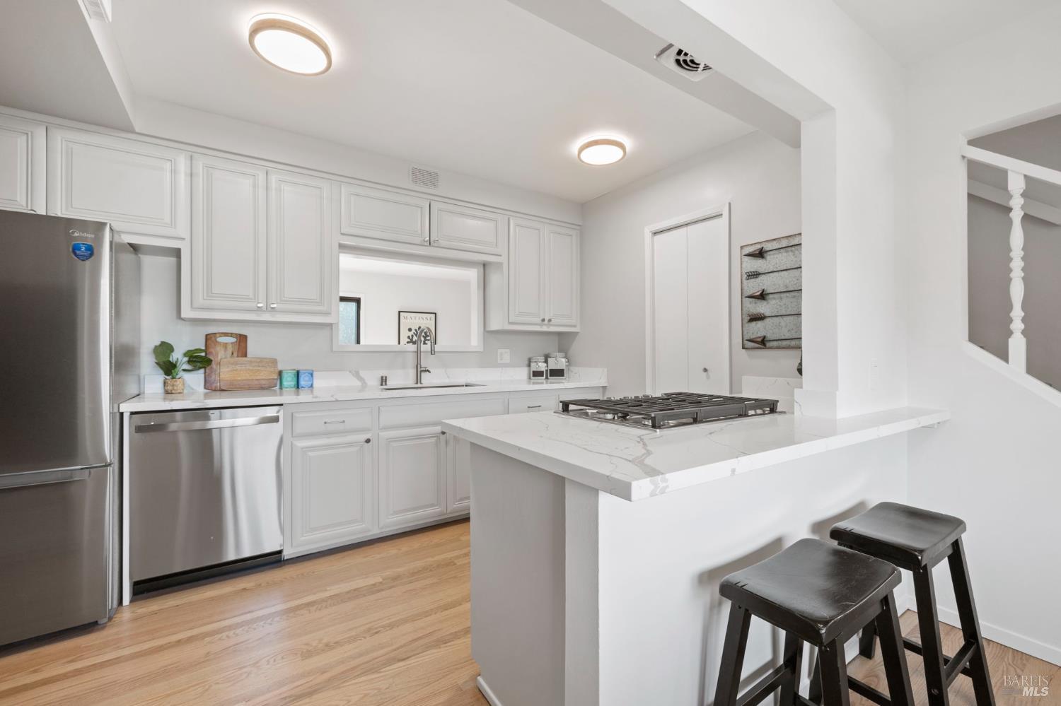 Detail Gallery Image 14 of 76 For 35 Corte Alta Unkn, Novato,  CA 94949 - 4 Beds | 2/1 Baths