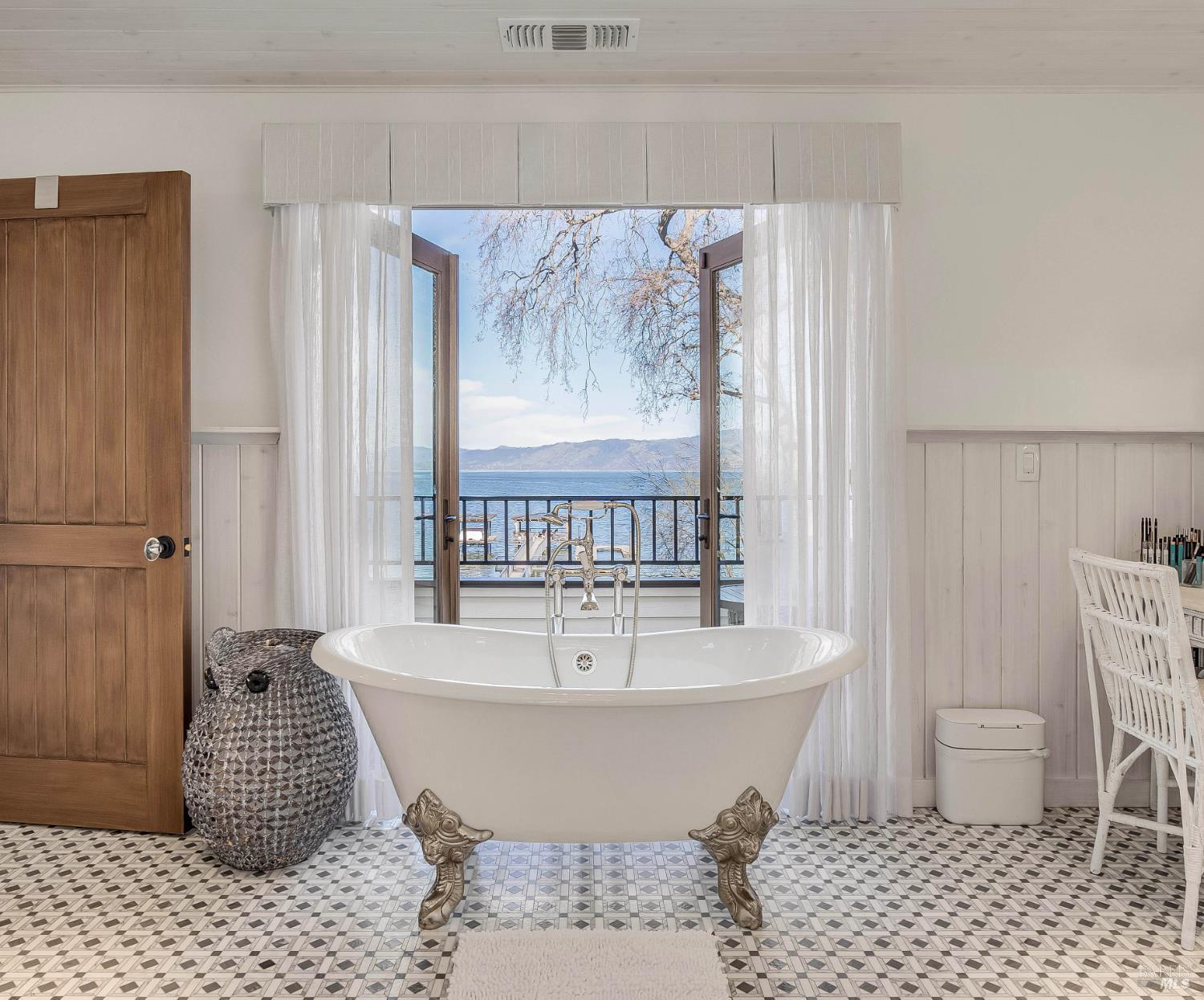 Detail Gallery Image 18 of 99 For 6420 Soda Bay Rd, Kelseyville,  CA 95451 - – Beds | – Baths