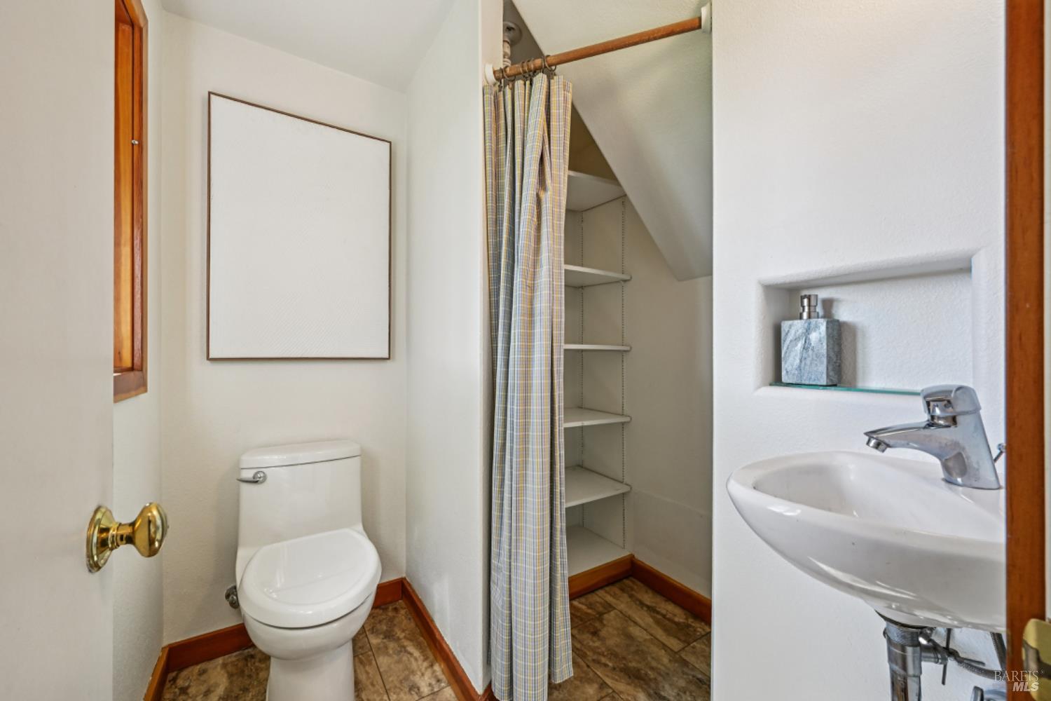 Detail Gallery Image 29 of 60 For 1460 Felder Rd, Sonoma,  CA 95476 - 2 Beds | 2/1 Baths