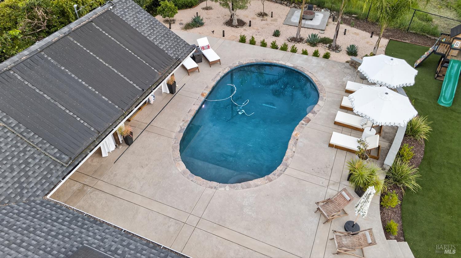 Detail Gallery Image 52 of 69 For 5846 Monte Verde Dr, Santa Rosa,  CA 95409 - 4 Beds | 2/1 Baths