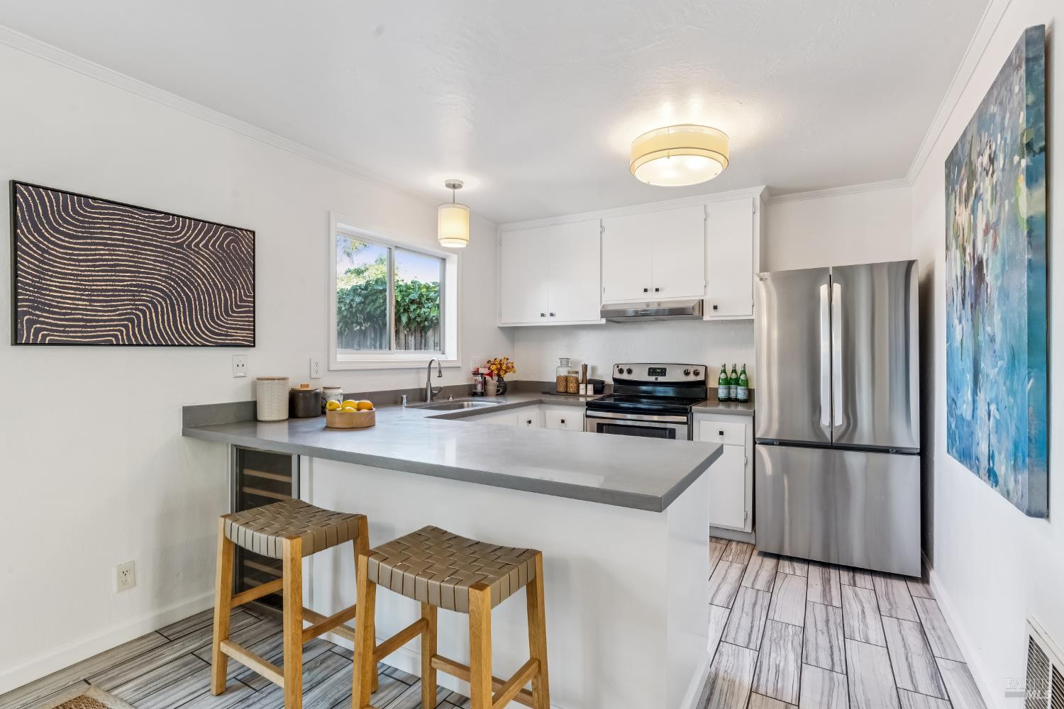 Detail Gallery Image 16 of 45 For 125 Mariner Green Ct, Corte Madera,  CA 94925 - 4 Beds | 2/1 Baths