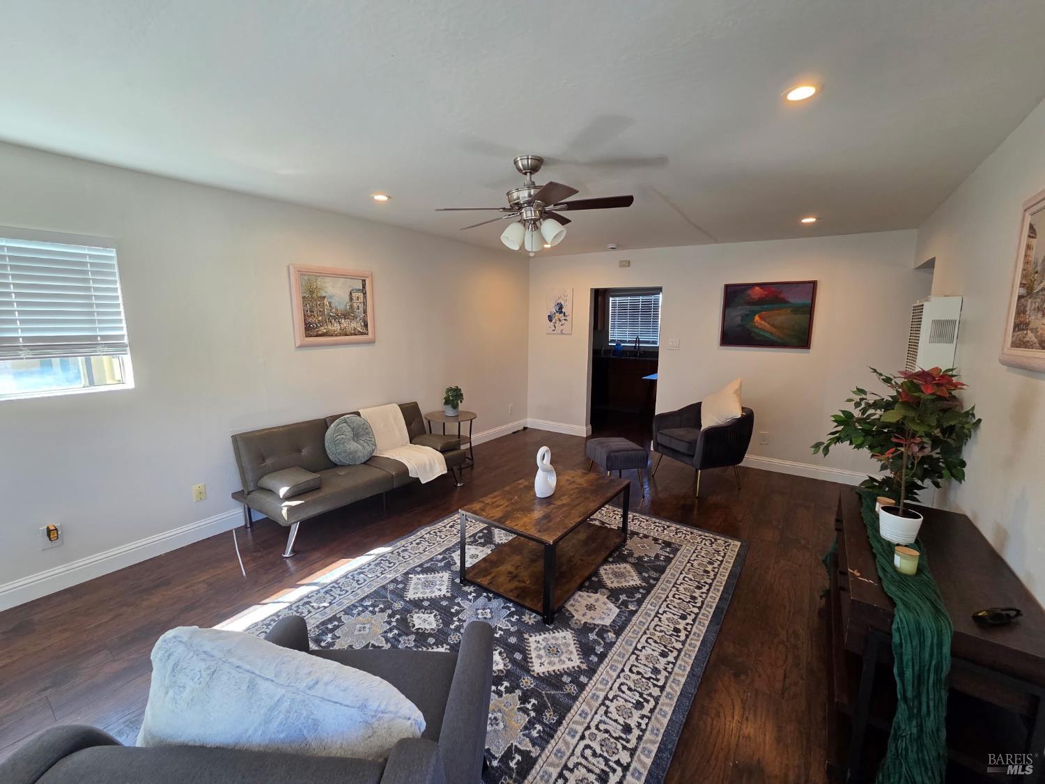 Detail Gallery Image 7 of 23 For 116 Encerti Ave, Vallejo,  CA 94589 - 2 Beds | 1 Baths