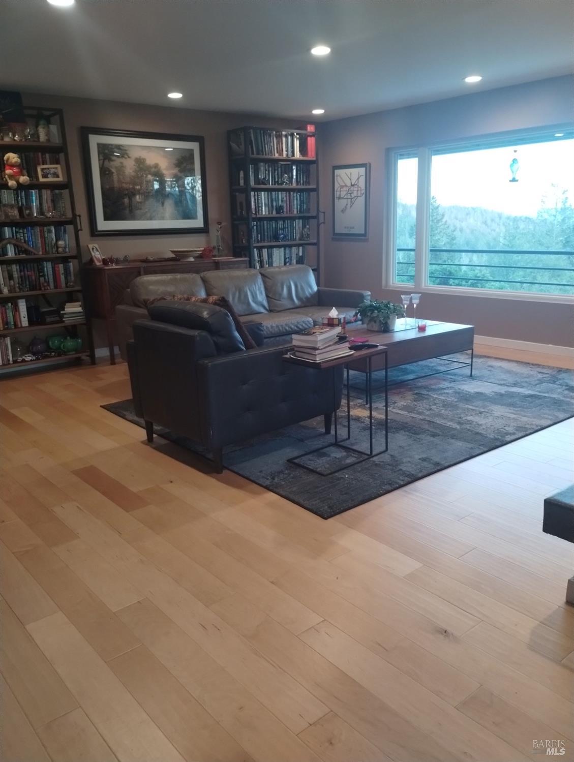 Detail Gallery Image 12 of 64 For 460 Bella Vista Dr, Angwin,  CA 94508 - 5 Beds | 3 Baths