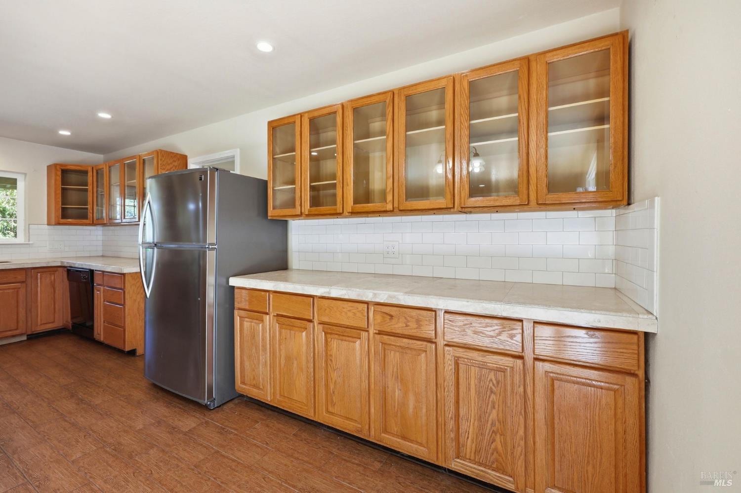 Detail Gallery Image 13 of 95 For 4305 Petaluma Hill Rd, Santa Rosa,  CA 95404 - 3 Beds | 2 Baths