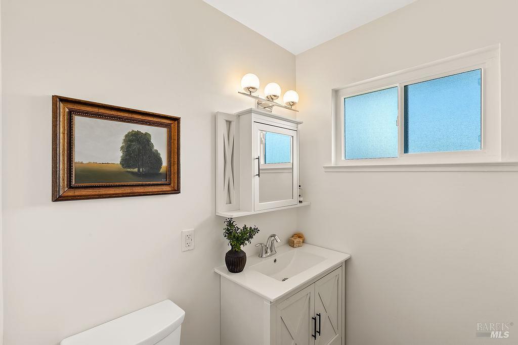 Detail Gallery Image 16 of 35 For 878 Pauline Ct, Santa Rosa,  CA 95401 - 3 Beds | 2 Baths