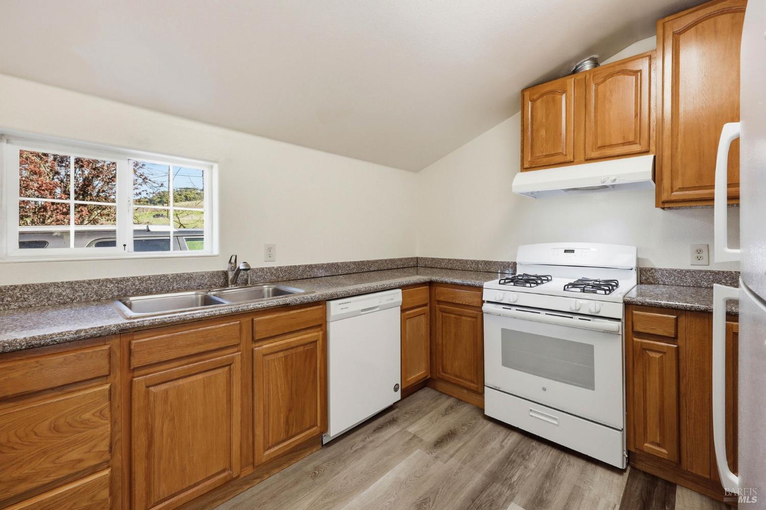 Detail Gallery Image 60 of 95 For 4305 Petaluma Hill Rd, Santa Rosa,  CA 95404 - 3 Beds | 2 Baths