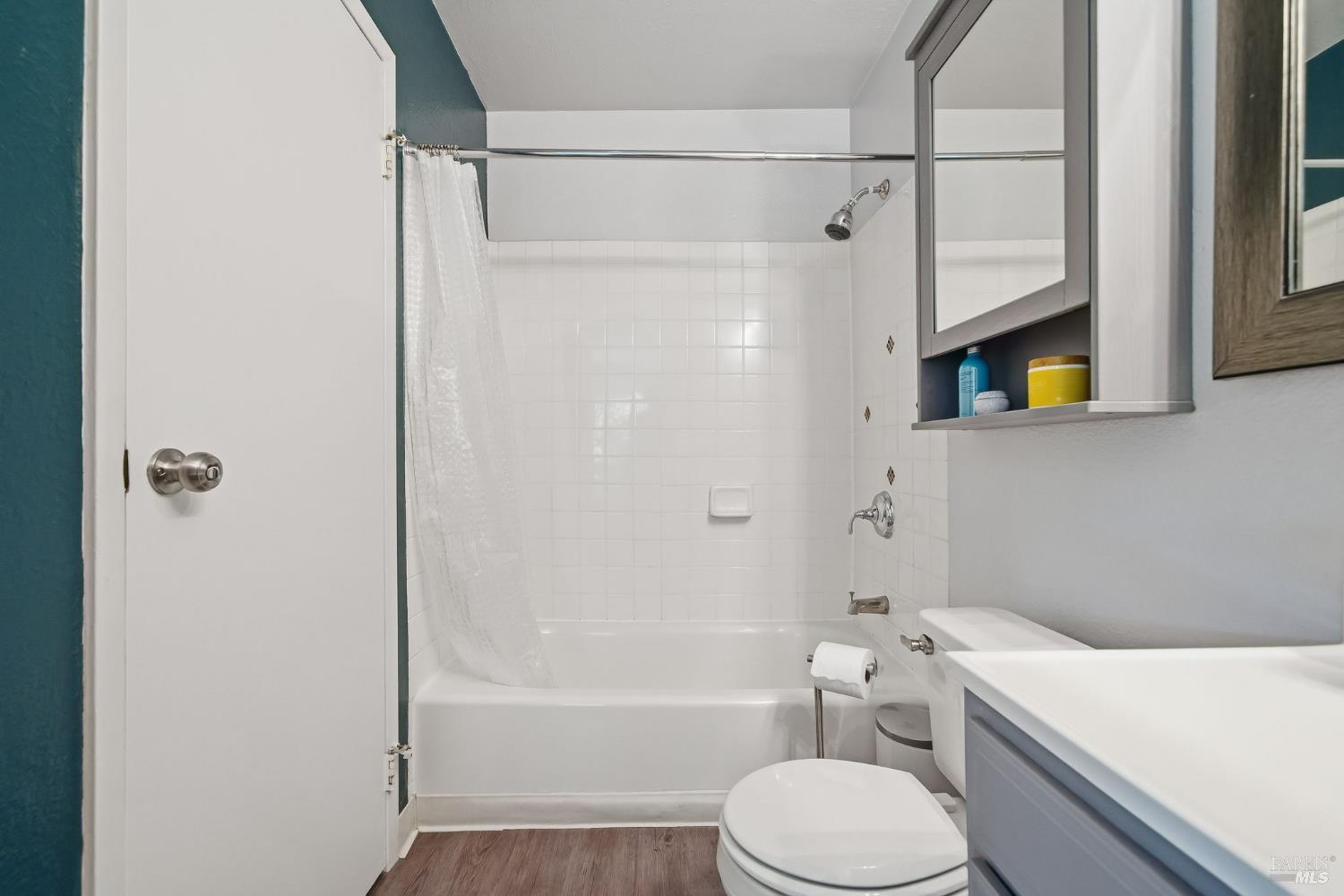 Detail Gallery Image 27 of 35 For 10 Professional Center Pkwy #1,  San Rafael,  CA 94903 - 2 Beds | 1/1 Baths