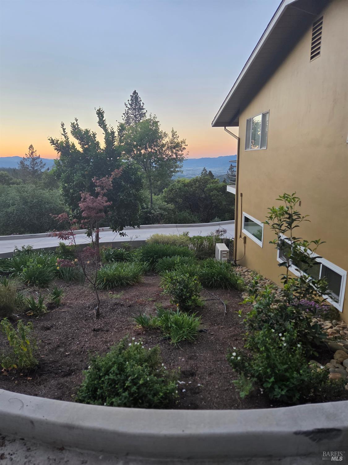 Detail Gallery Image 7 of 64 For 460 Bella Vista Dr, Angwin,  CA 94508 - 5 Beds | 3 Baths