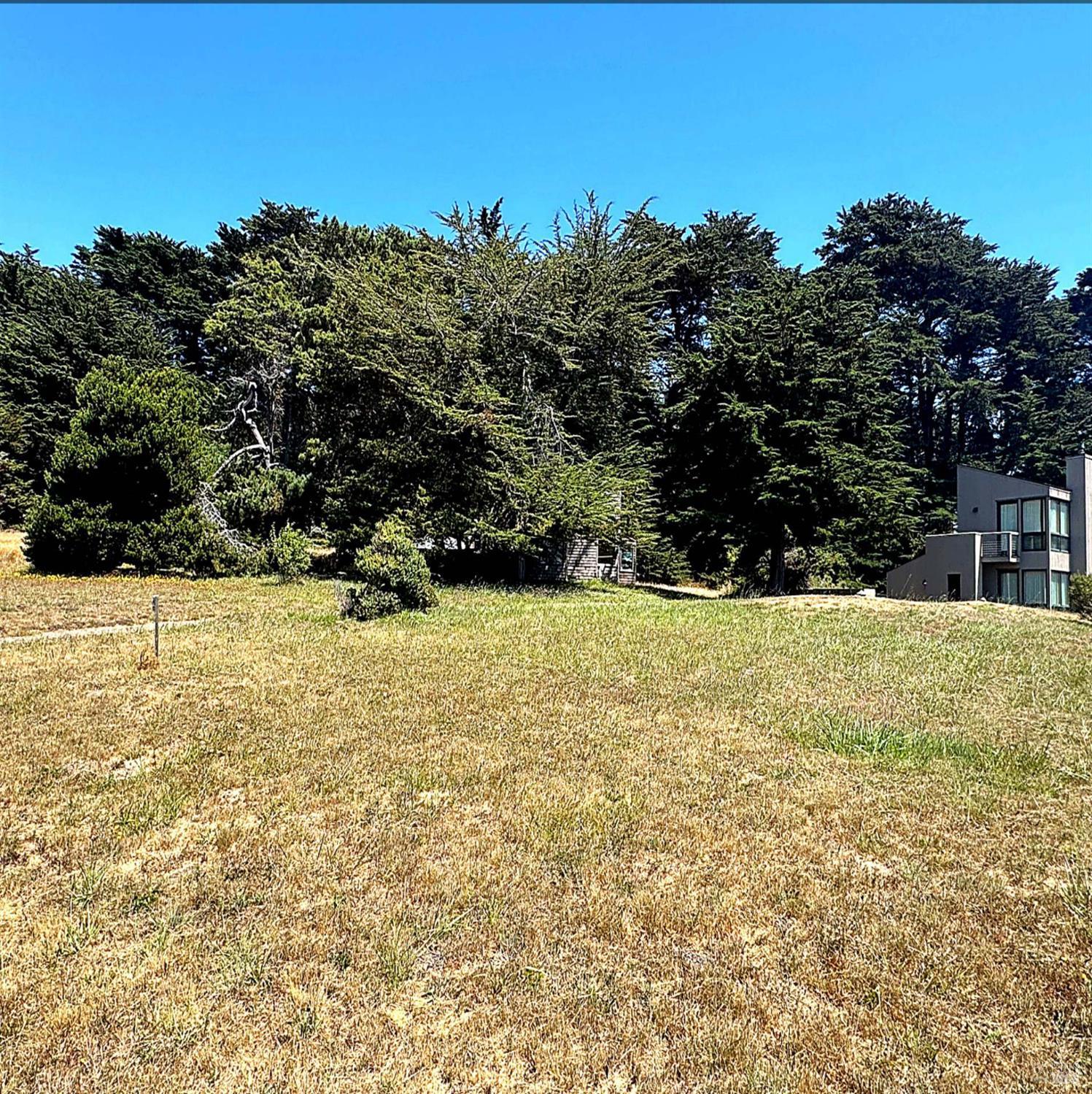 Detail Gallery Image 10 of 15 For 39654 Leeward Rd, The Sea Ranch,  CA 95497 - 2 Beds | 1 Baths