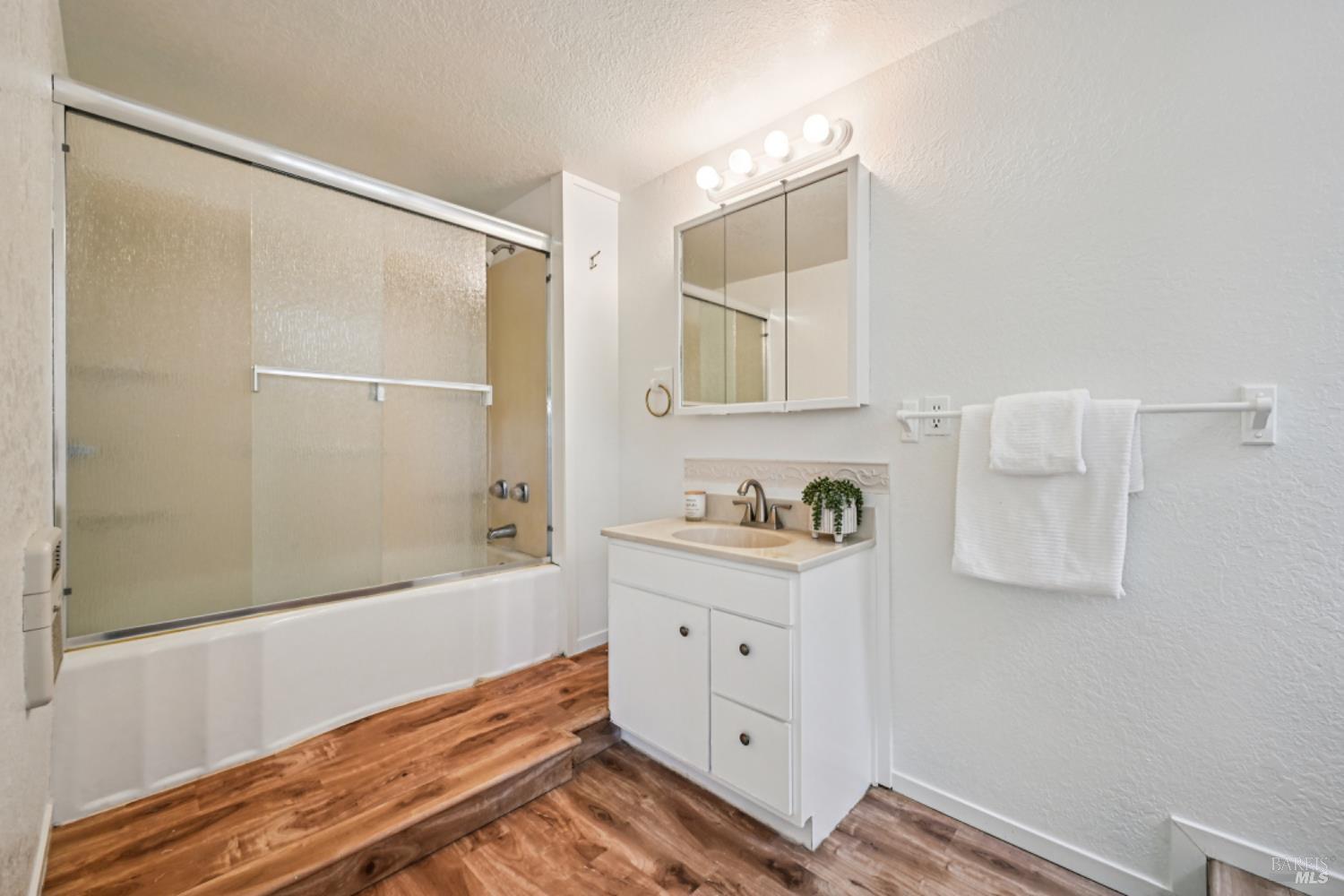 Detail Gallery Image 42 of 60 For 1460 Felder Rd, Sonoma,  CA 95476 - 2 Beds | 2/1 Baths