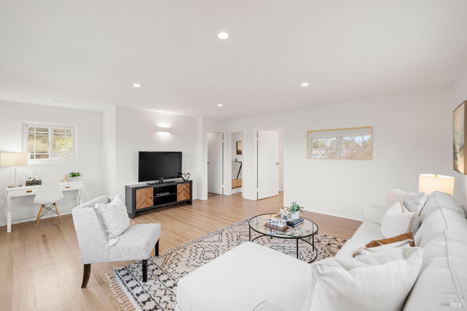 Detail Gallery Image 40 of 76 For 35 Corte Alta Unkn, Novato,  CA 94949 - 4 Beds | 2/1 Baths