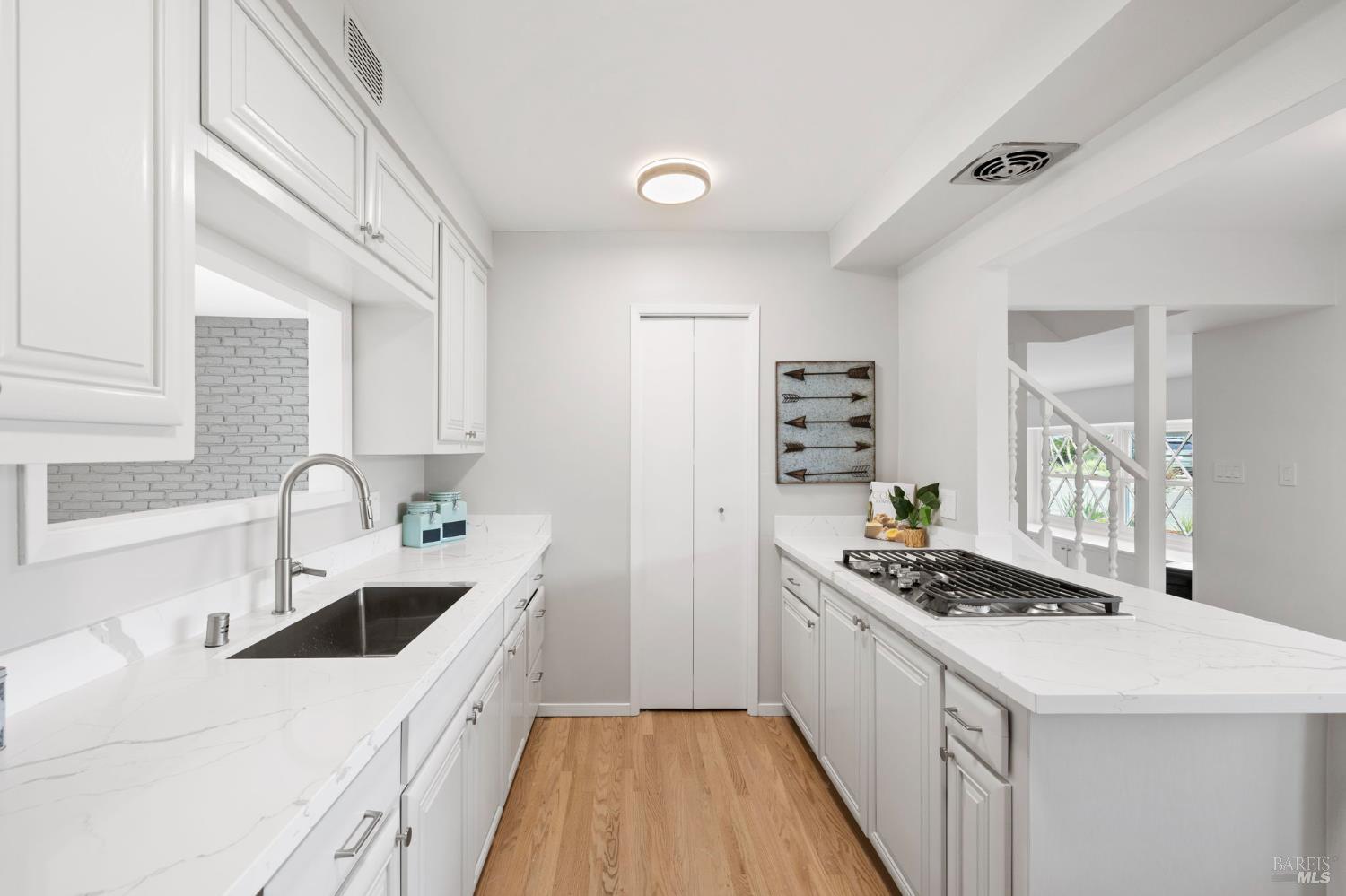 Detail Gallery Image 13 of 76 For 35 Corte Alta Unkn, Novato,  CA 94949 - 4 Beds | 2/1 Baths