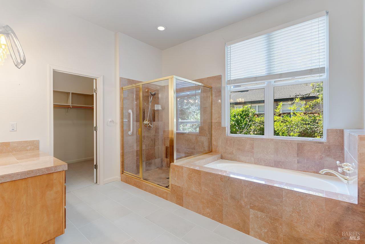 Detail Gallery Image 24 of 35 For 205 Saddle Wood Dr, Novato,  CA 94945 - 4 Beds | 3/1 Baths