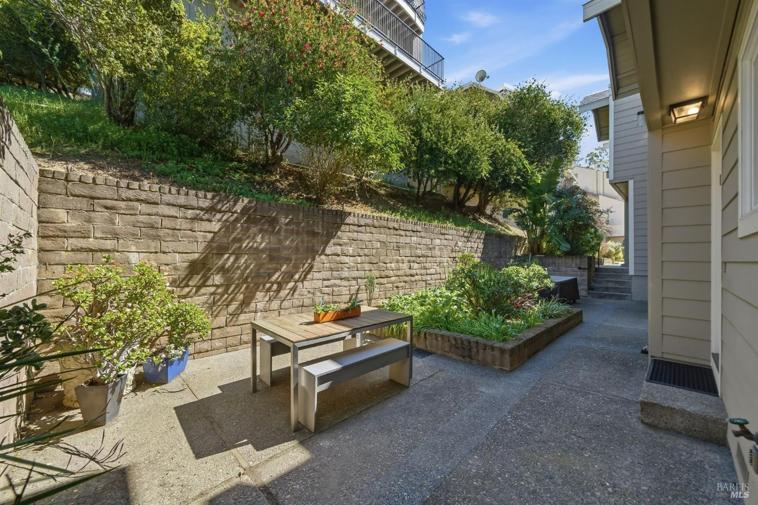 Detail Gallery Image 30 of 35 For 10 Professional Center Pkwy #1,  San Rafael,  CA 94903 - 2 Beds | 1/1 Baths