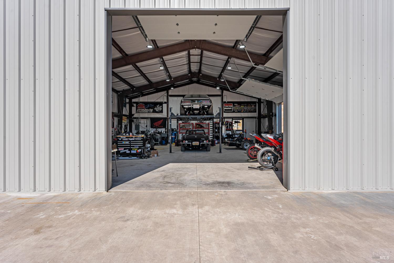 Detail Gallery Image 47 of 52 For 4561 Lake Ridge Rd, Ukiah,  CA 95482 - 4 Beds | 2/1 Baths