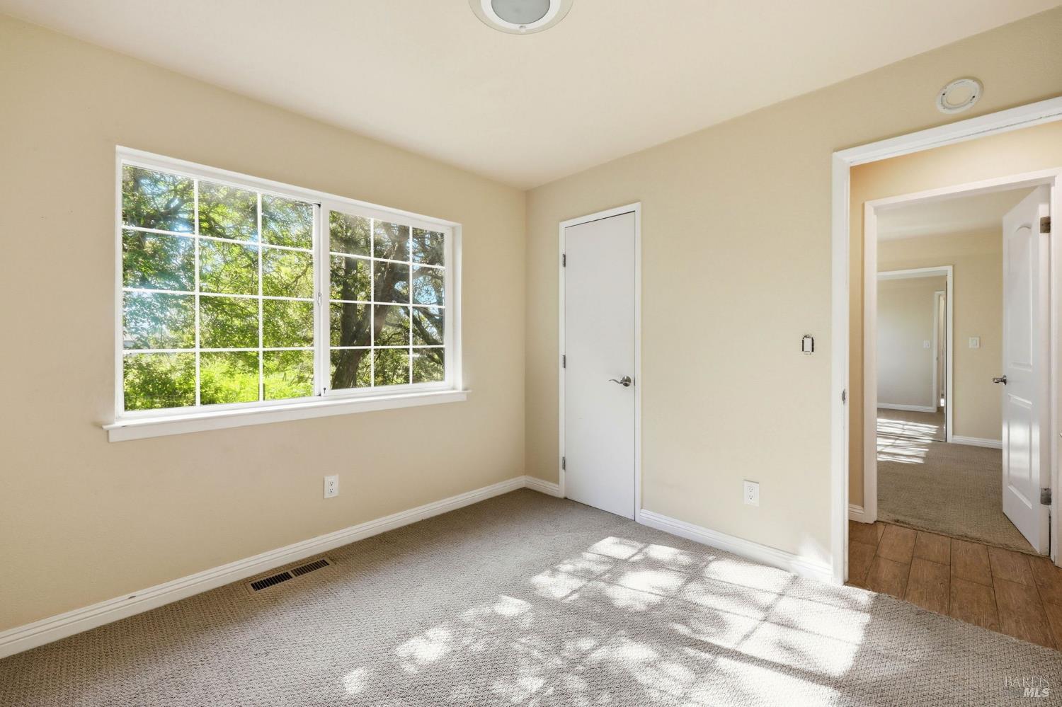 Detail Gallery Image 24 of 95 For 4305 Petaluma Hill Rd, Santa Rosa,  CA 95404 - 3 Beds | 2 Baths
