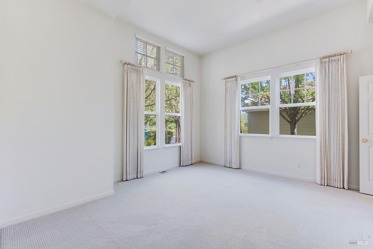 Detail Gallery Image 29 of 35 For 205 Saddle Wood Dr, Novato,  CA 94945 - 4 Beds | 3/1 Baths