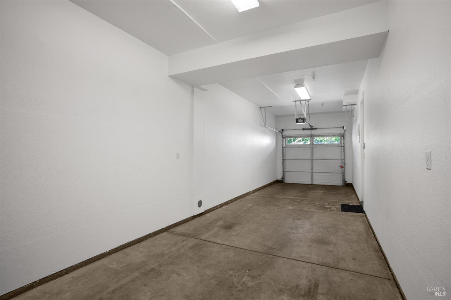 Detail Gallery Image 15 of 31 For 4069 Calloway Dr, Santa Rosa,  CA 95409 - 3 Beds | 3 Baths