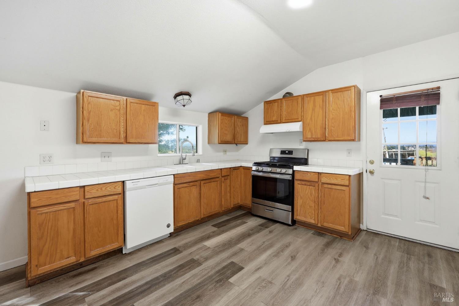 Detail Gallery Image 49 of 95 For 4305 Petaluma Hill Rd, Santa Rosa,  CA 95404 - 3 Beds | 2 Baths