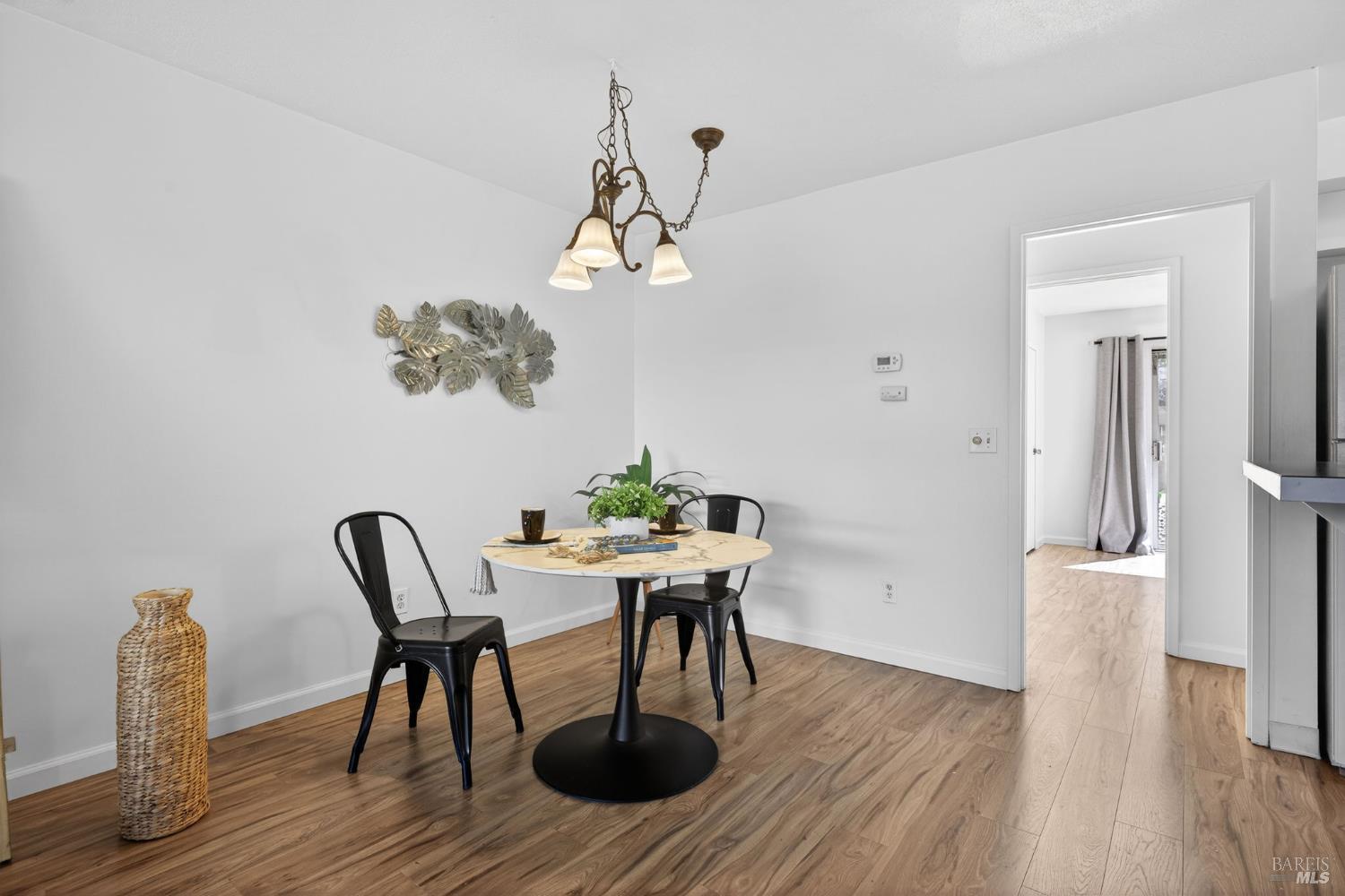 Detail Gallery Image 15 of 30 For 300 Stony Point Rd #139,  Santa Rosa,  CA 95401 - 1 Beds | 1 Baths