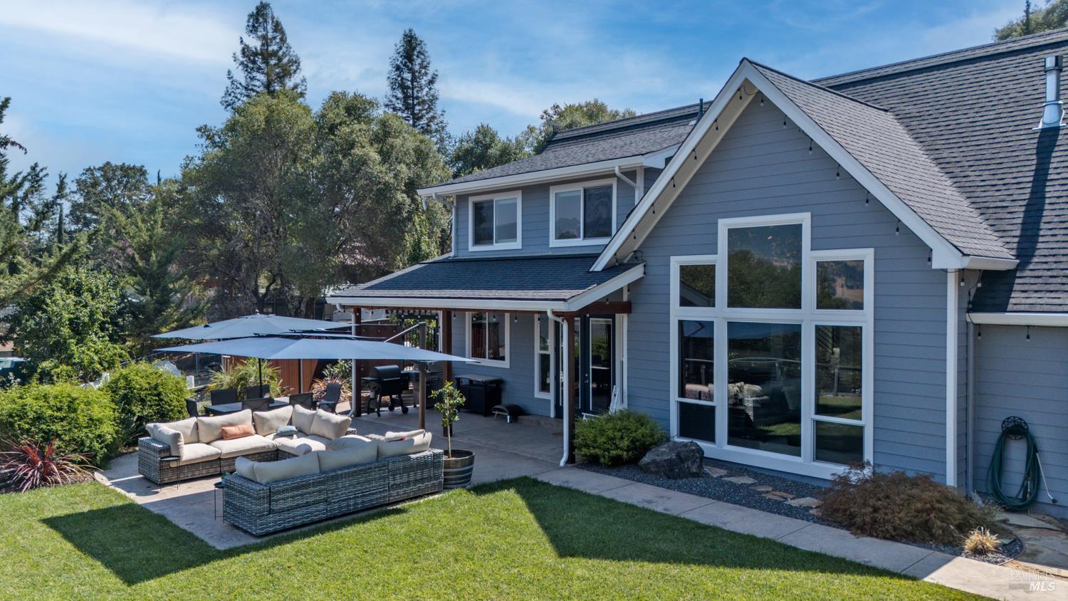 Detail Gallery Image 36 of 52 For 4561 Lake Ridge Rd, Ukiah,  CA 95482 - 4 Beds | 2/1 Baths