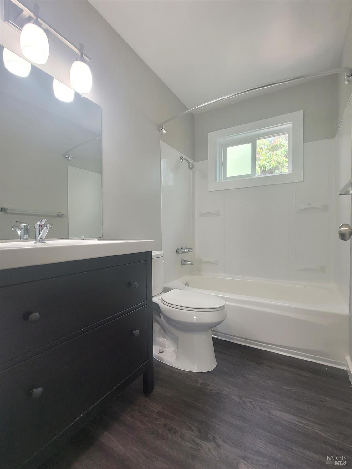 Detail Gallery Image 8 of 9 For 144 Hilborn St, Vallejo,  CA 94590 - – Beds | – Baths