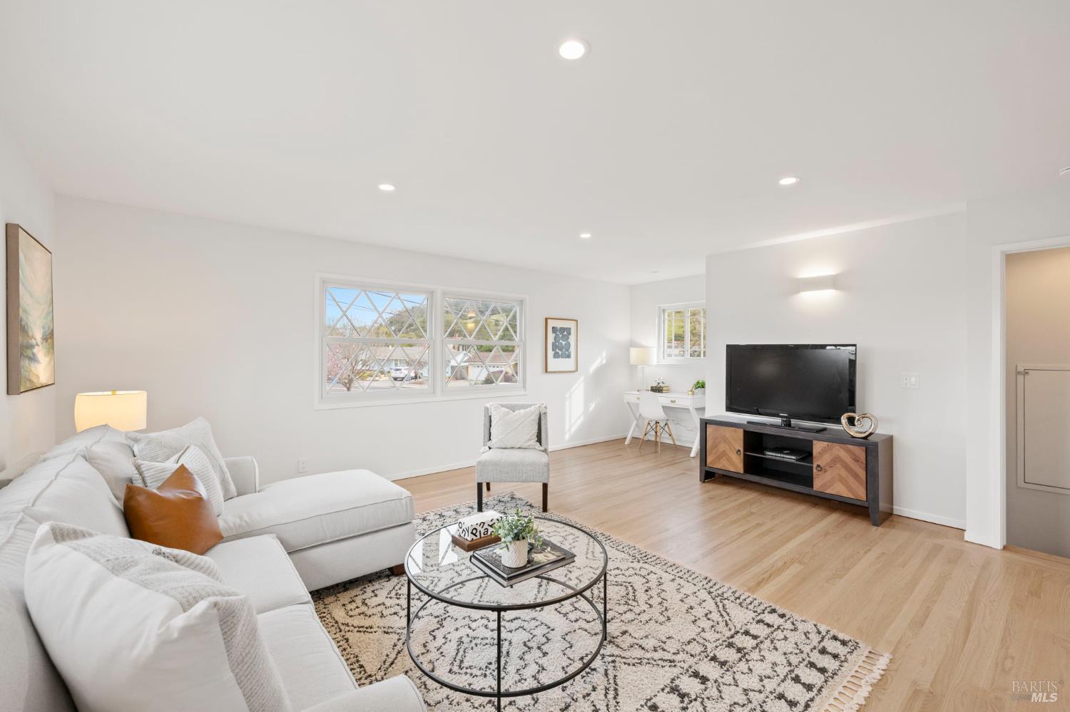 Detail Gallery Image 42 of 76 For 35 Corte Alta Unkn, Novato,  CA 94949 - 4 Beds | 2/1 Baths