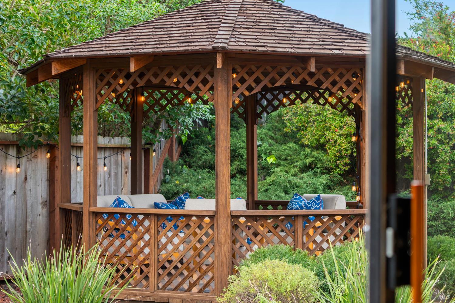 Detail Gallery Image 60 of 76 For 35 Corte Alta Unkn, Novato,  CA 94949 - 4 Beds | 2/1 Baths