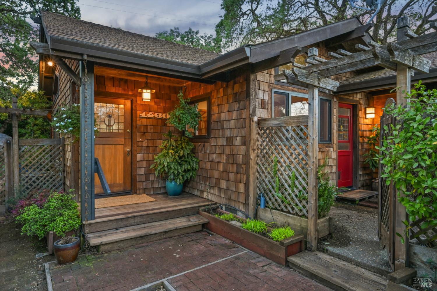 Detail Gallery Image 10 of 60 For 1460 Felder Rd, Sonoma,  CA 95476 - 2 Beds | 2/1 Baths