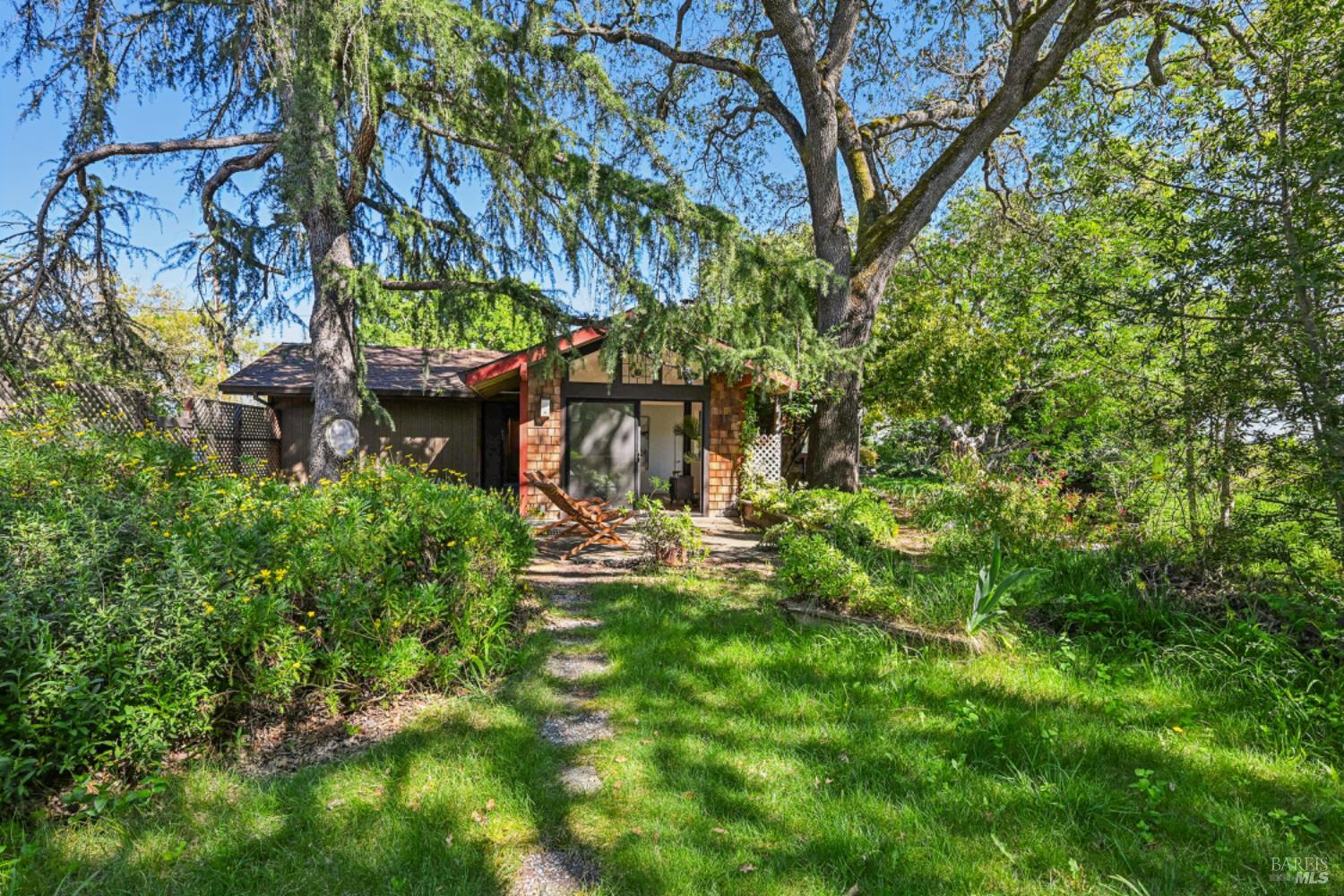 Detail Gallery Image 34 of 60 For 1460 Felder Rd, Sonoma,  CA 95476 - 2 Beds | 2/1 Baths